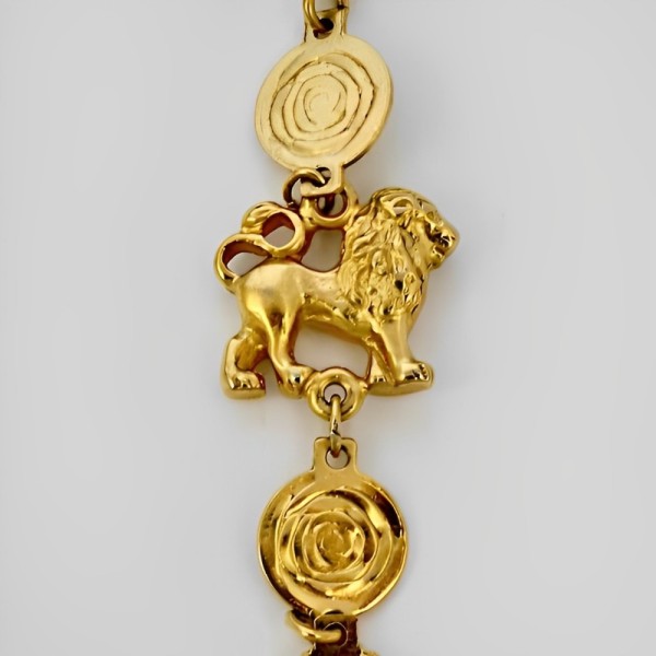 Liz Claiborne Gold Plated Disc Necklace with Crown and Lion Links