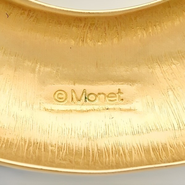 Monet Brushed Gold Plated Swirl Brooch circa 1980s