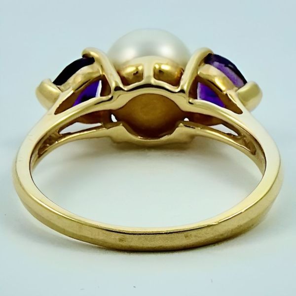 14K Gold Cultured Pearl and Heart Shaped Amethyst Dress Ring