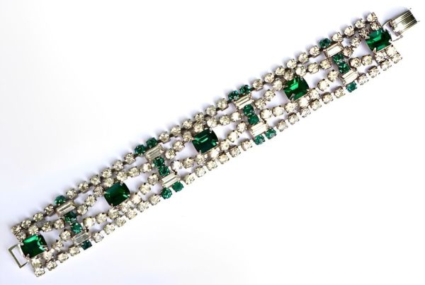 1950s Silver Tone Emerald Green and Clear Diamantes Bracelet