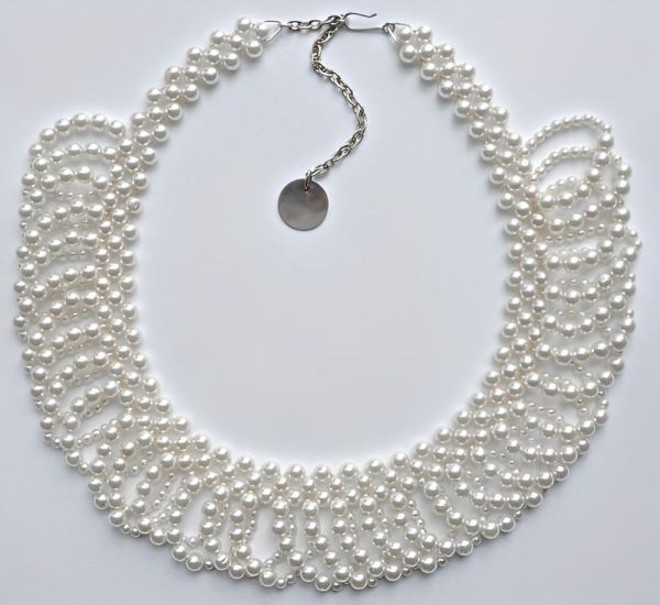 1950s White Faux Pearl Drop Collar Necklace