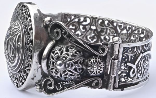 Arabic Hand Crafted Ornate Filigree Silver Bracelet circa 1930s