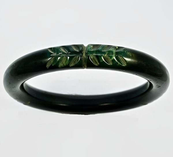 Art Deco Black Marbled Green Carved Leaves Bakelite Bangle