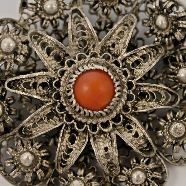 Chinese Export Silver Filigree Cannetille Coral Brooch circa 1930s