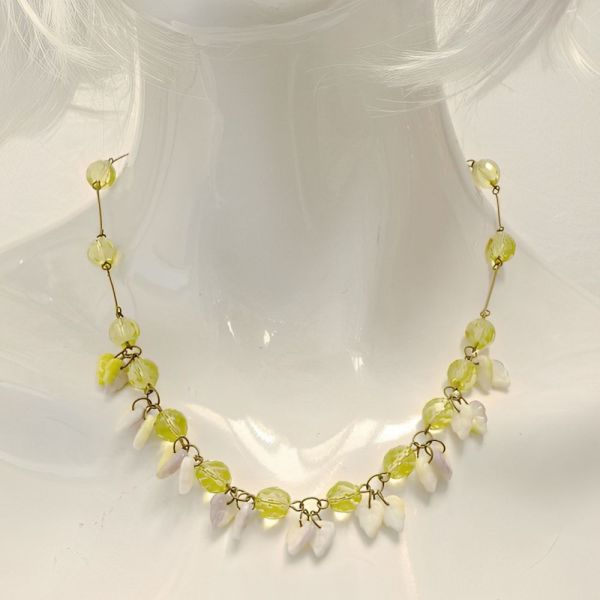 Art Deco Czech Citrine Glass Necklace with Glass Leaves
