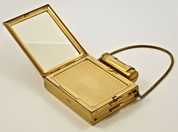 Kigu Gold Tone Carryall Compact Party Case circa 1950s