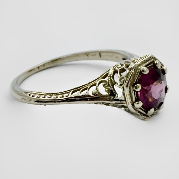 Art Deco 14K White Gold Amethyst Filigree Dress Ring