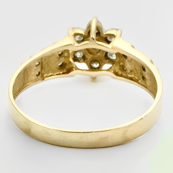 CI 14K Gold and Diamond Flower Cluster Ring circa 1960s