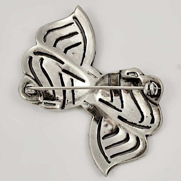 Ciro Sterling Silver Rhinestones Bow Brooch circa 1930s