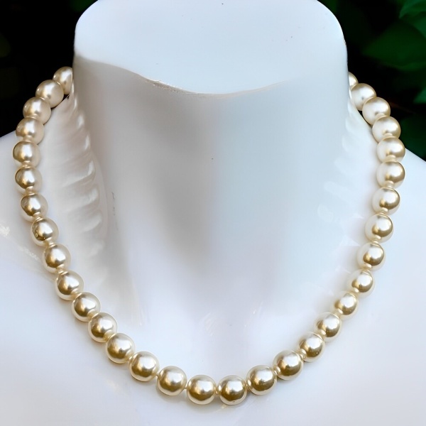 Cream Glass Pearl Necklace Gold Plated Pearl Clasp