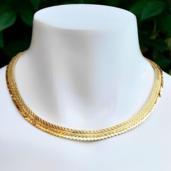 Gold Plated Mesh Collar Necklace circa 1980s