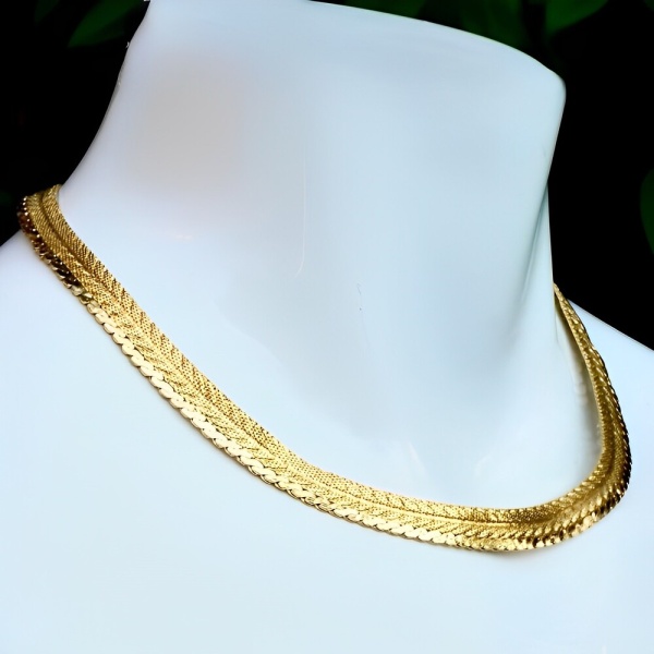 Gold Plated Mesh Collar Necklace circa 1980s