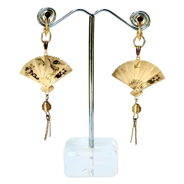 Gold Tone Fan Drop Screw Back Earrings circa 1970s