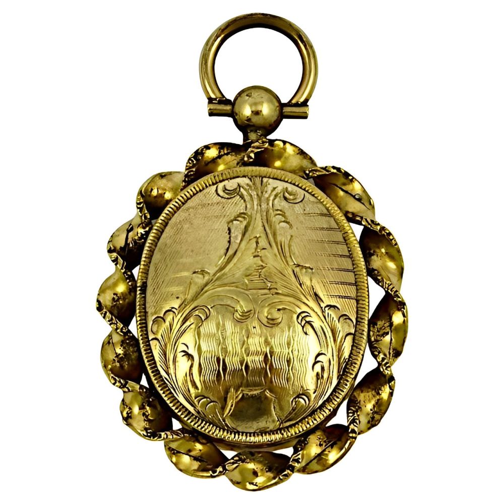 Antique Victorian Gold Plated Hand Engraved Locket