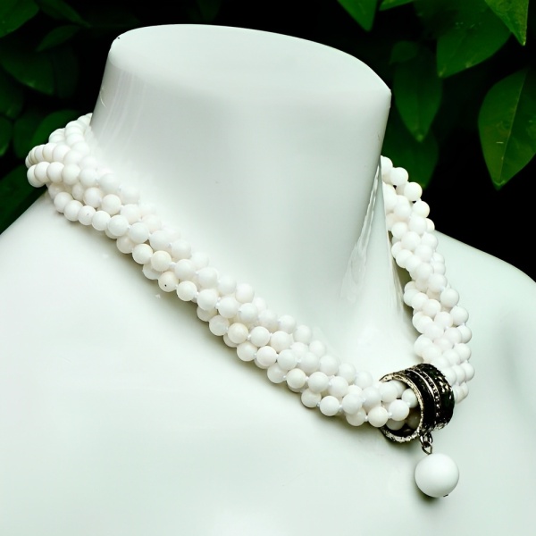 Twisted White Bead Necklace with Pendant