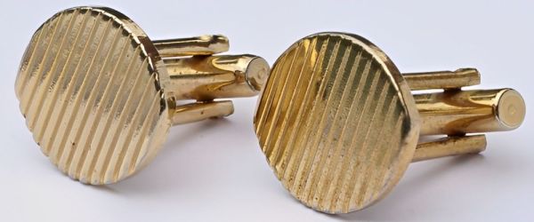 Vintage 1970s Gold Plated Oval Ridged Cufflinks