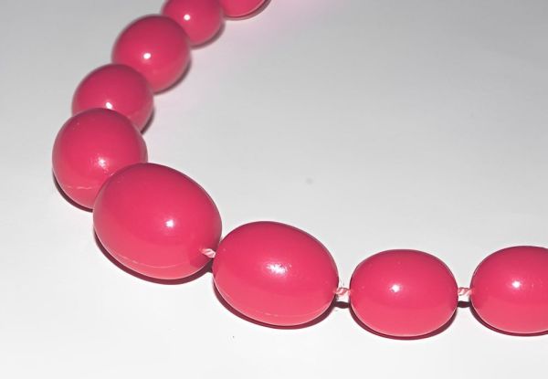 Vintage Dark Pink Plastic Bead Necklace